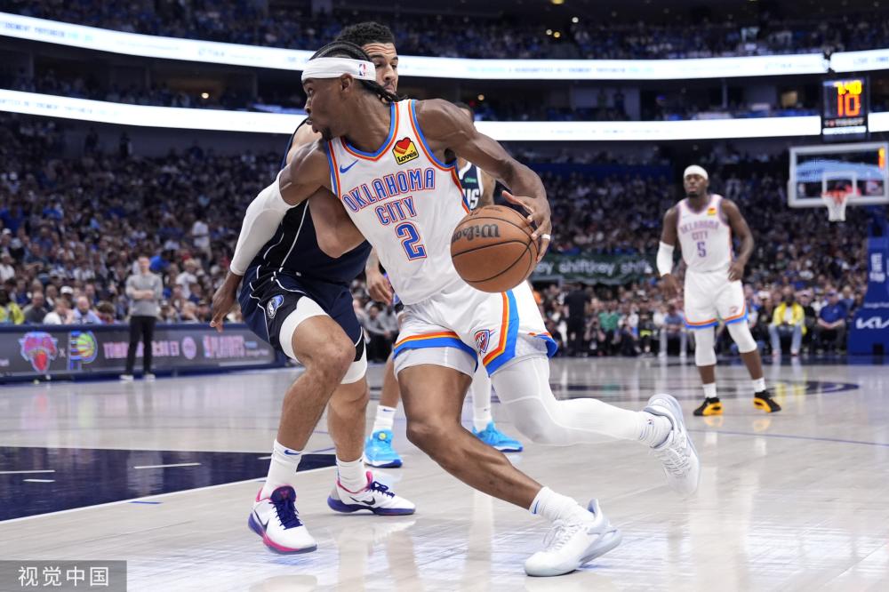 蓝军队长深情告别7252：昔日夺冠主力二人组，如今因伤困被迫再见