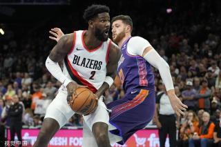 他在无球跑 他在无球跑